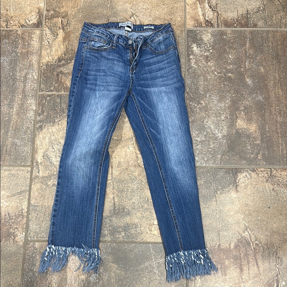 Judy Blue Ankle Cropped Frayed Hem Jeans